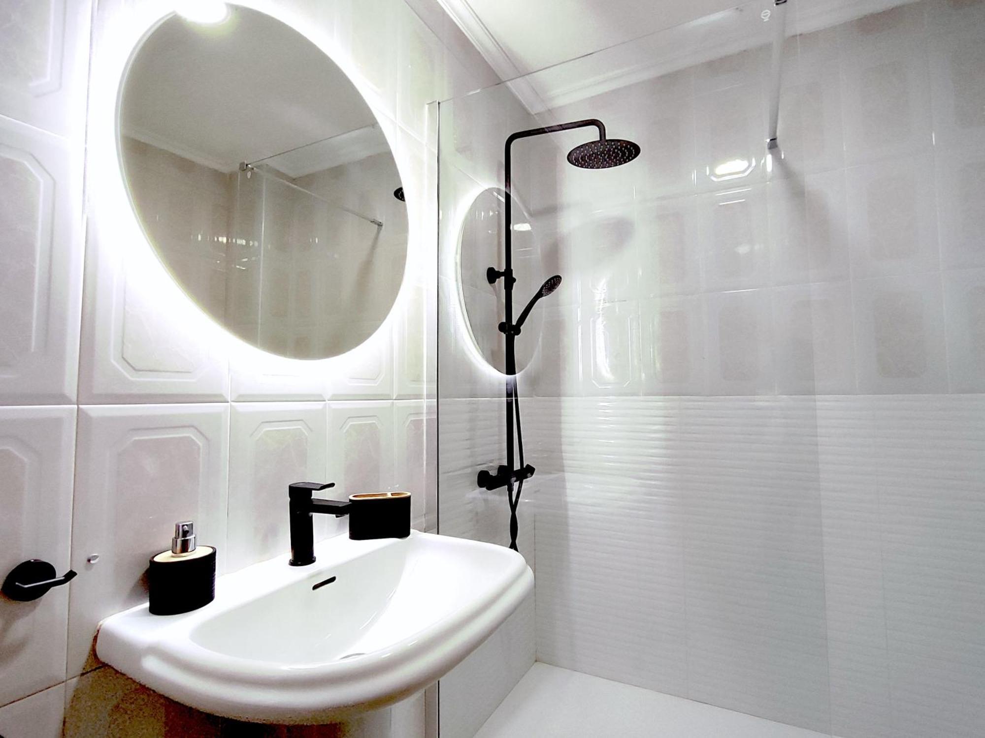 Diseno Y Relax Apartamento De Dos Habitaciones Cerca De La Playa Malaga Bagian luar foto