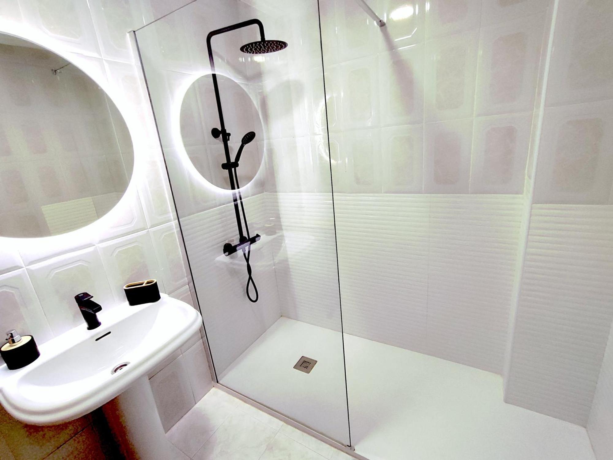 Diseno Y Relax Apartamento De Dos Habitaciones Cerca De La Playa Malaga Bagian luar foto